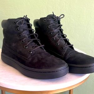 Timberland Women’s Boots Black Nubuck Premium Waterproof Size 6 Gently Used